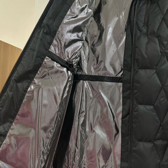 Black Columbia Women's Quilted Jacket - Picture 2 of 4